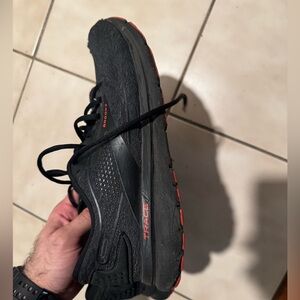 Men brooks running shoes 10.5